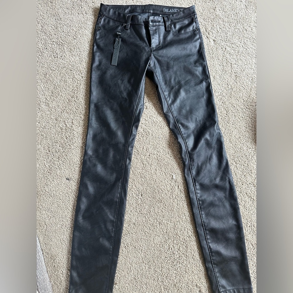 Skinny leather (faux) pants
